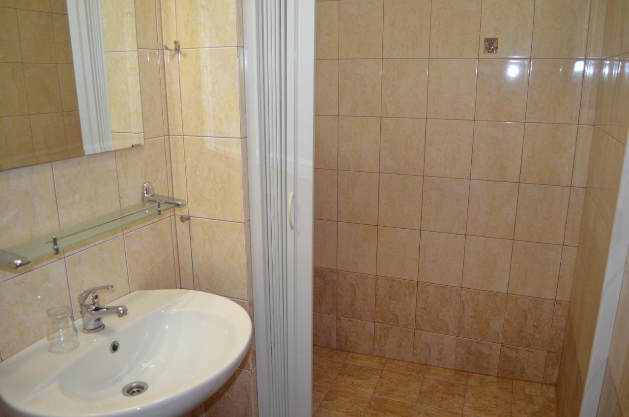 Famozclub Hotel Bakov nad Jizerou Szoba fotó